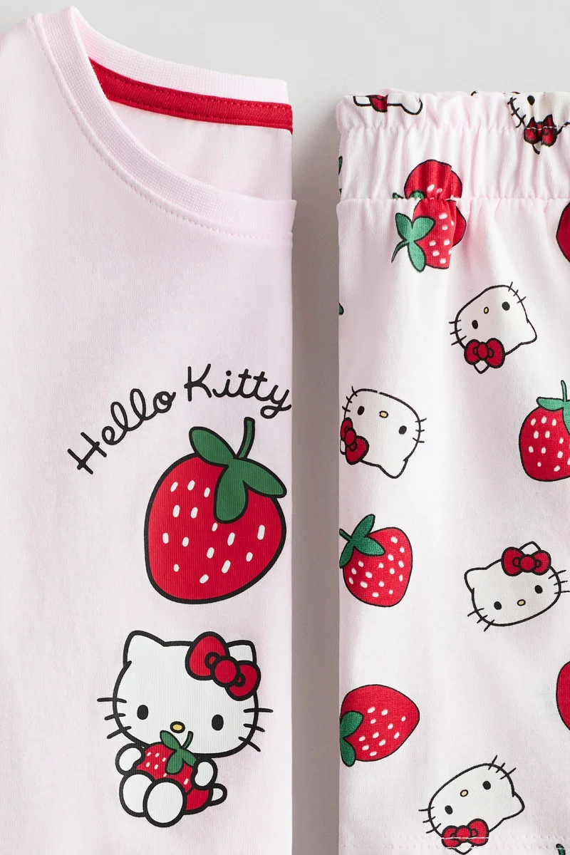 اتش اند ام بيجاما من القطن مزينة بطبعة